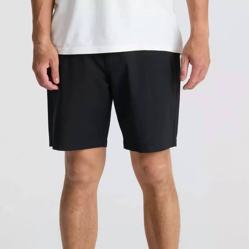 NEW ROARK layover pro traveler short in black